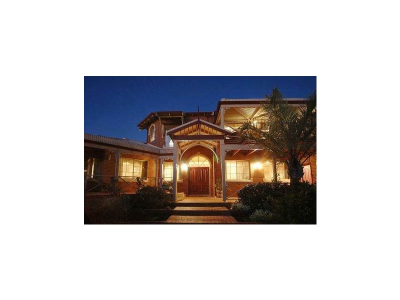 2 LATIFA CLOSE, Ocean Reef WA 6027