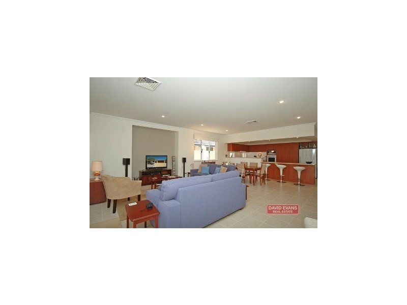 63 Tandara Fairway, Tapping WA 6065