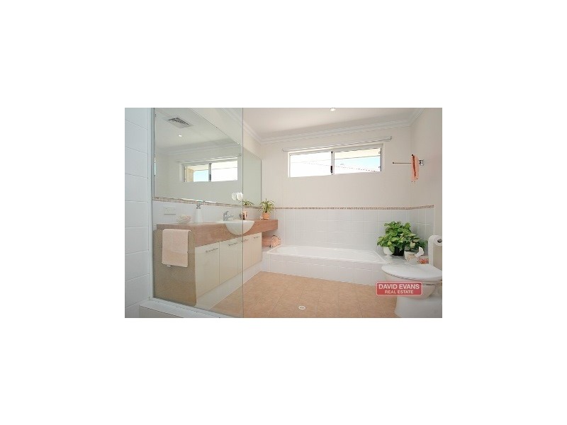 63 Tandara Fairway, Tapping WA 6065