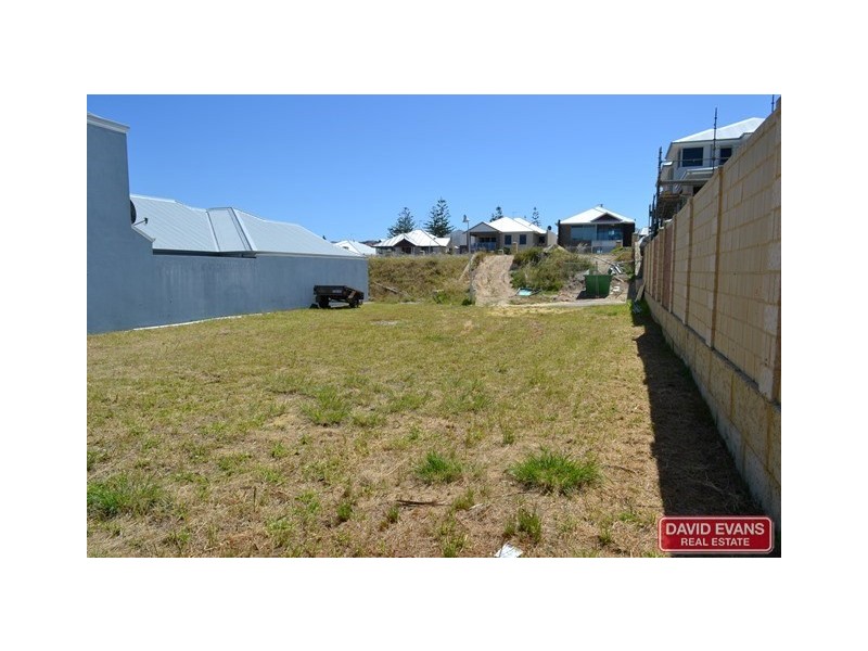 26 Ocean Falls Blvd, Mindarie WA 6030