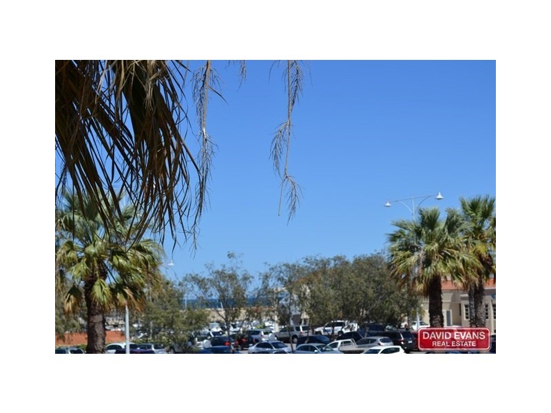 26 Ocean Falls Blvd, Mindarie WA 6030