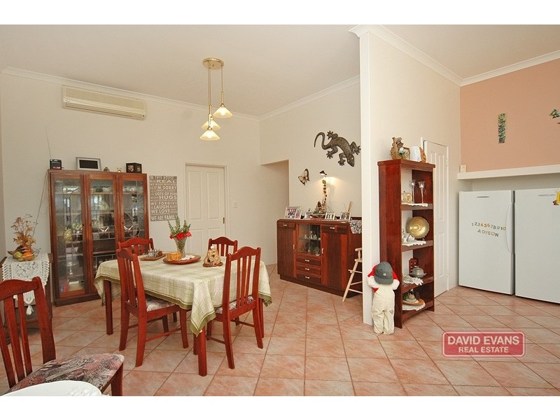 10 Mousehole Crescent, Yanchep WA 6035