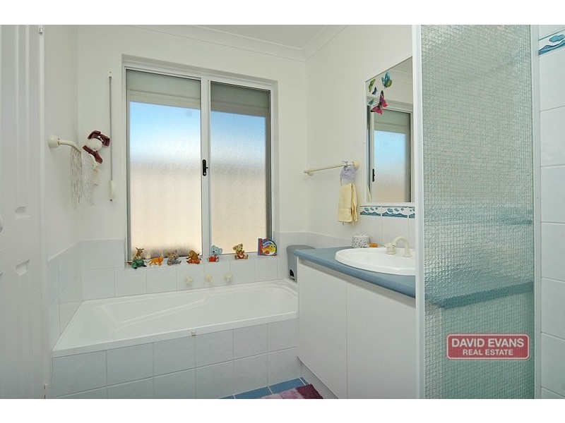 10 Mousehole Crescent, Yanchep WA 6035