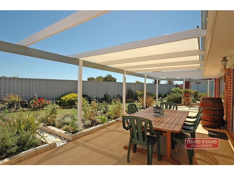 10 Mousehole Crescent, Yanchep WA 6035