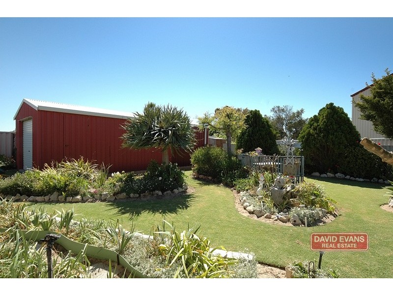 10 Mousehole Crescent, Yanchep WA 6035