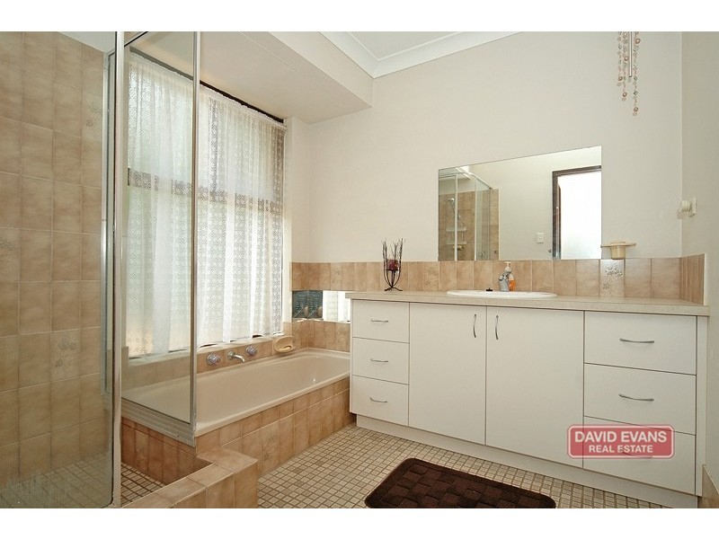 12 Hillside Close, Edgewater WA 6027