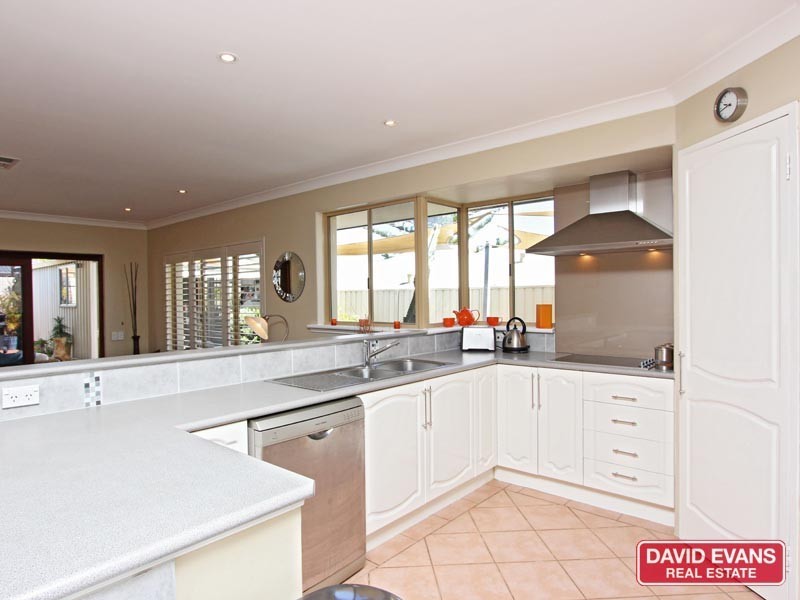 5 JURY CLOSE, Ocean Reef WA 6027