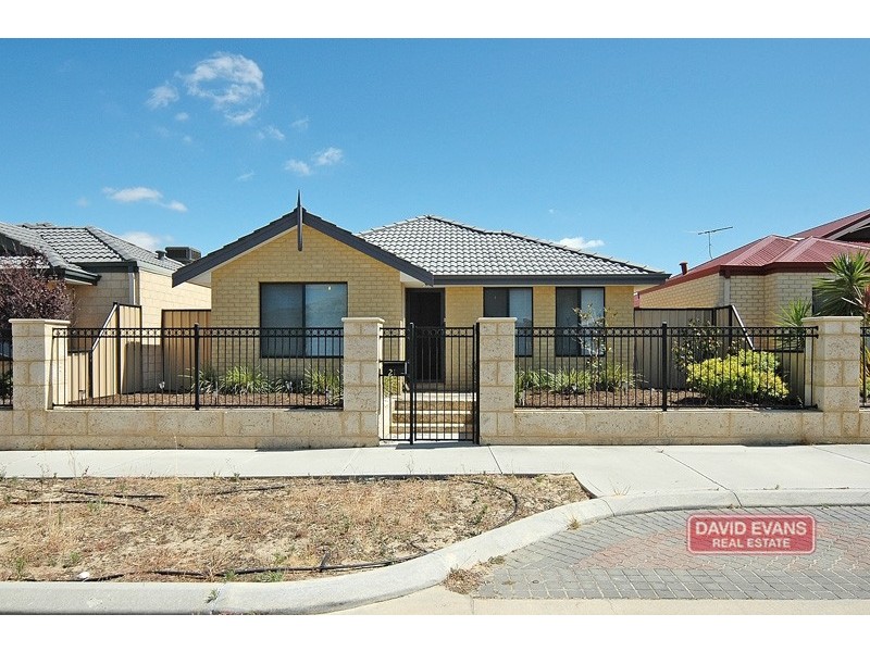21 Lauderdale Ramble, Carramar WA 6031
