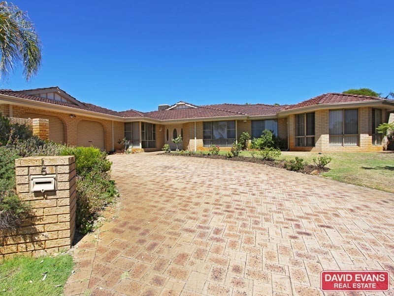 5 Crest Grove, Ballajura WA 6066