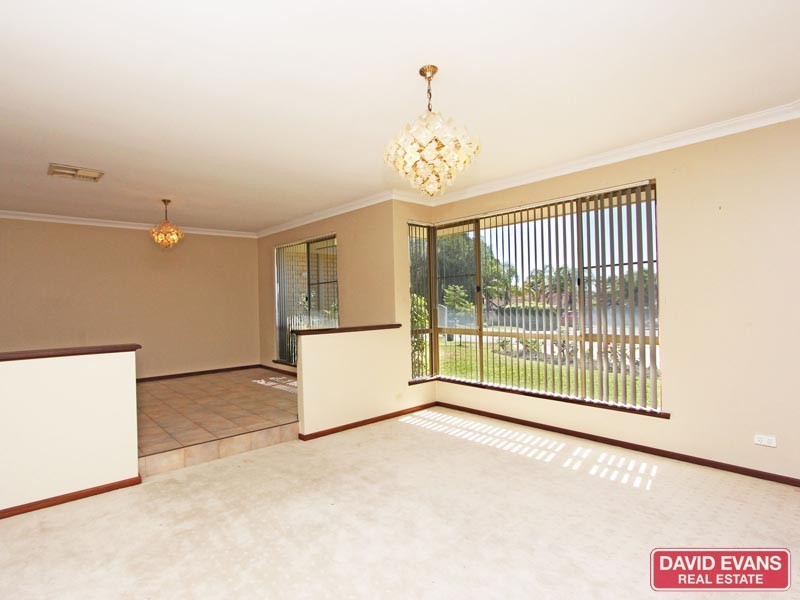 5 Crest Grove, Ballajura WA 6066