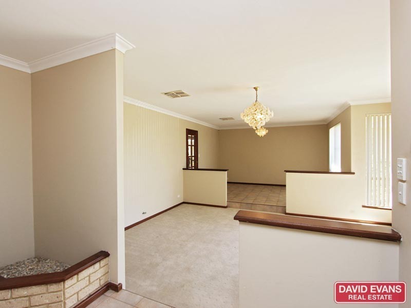 5 Crest Grove, Ballajura WA 6066