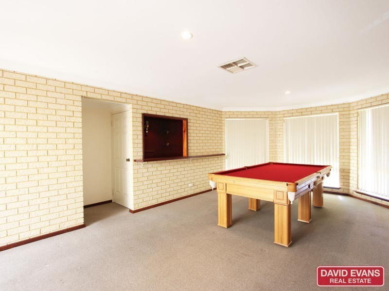 5 Crest Grove, Ballajura WA 6066