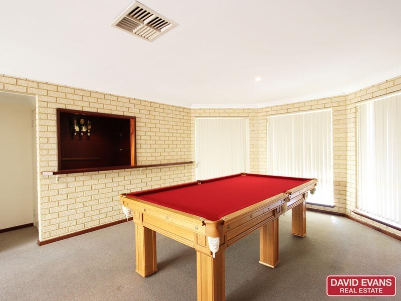 5 Crest Grove, Ballajura WA 6066