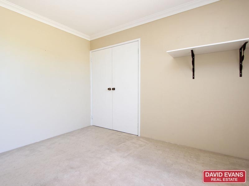 5 Crest Grove, Ballajura WA 6066