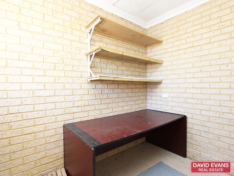 5 Crest Grove, Ballajura WA 6066