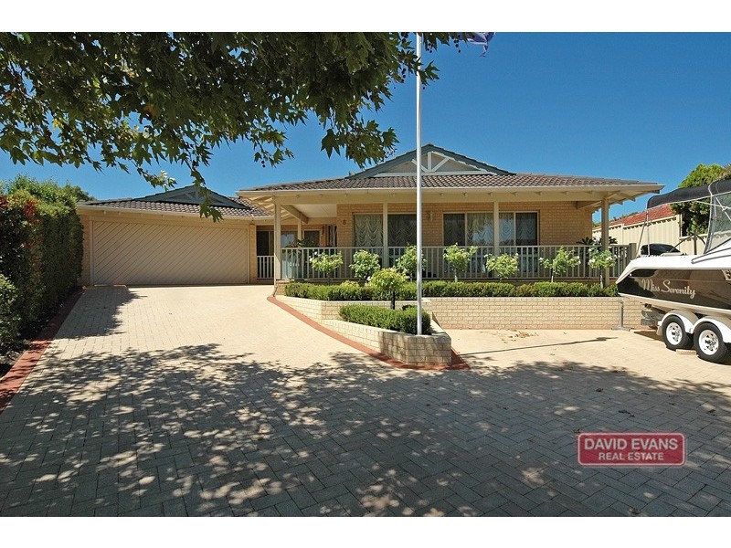 8 Titicaca Court, Joondalup WA 6027