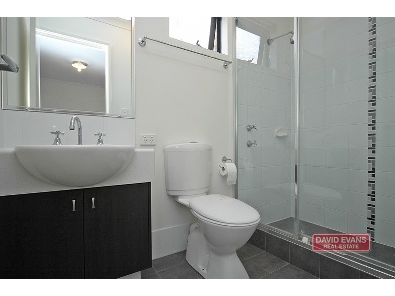 Unit 4/ 2 Marathon Loop, Madeley WA 6065