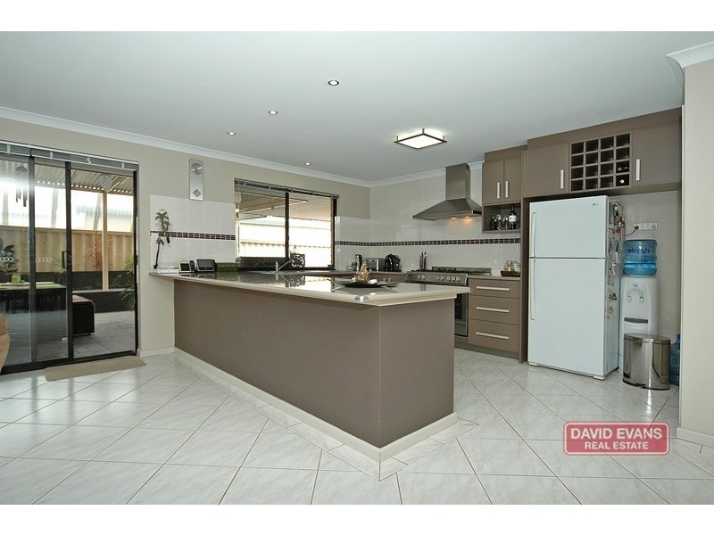 41 Gungurru Ave, Hocking WA 6065