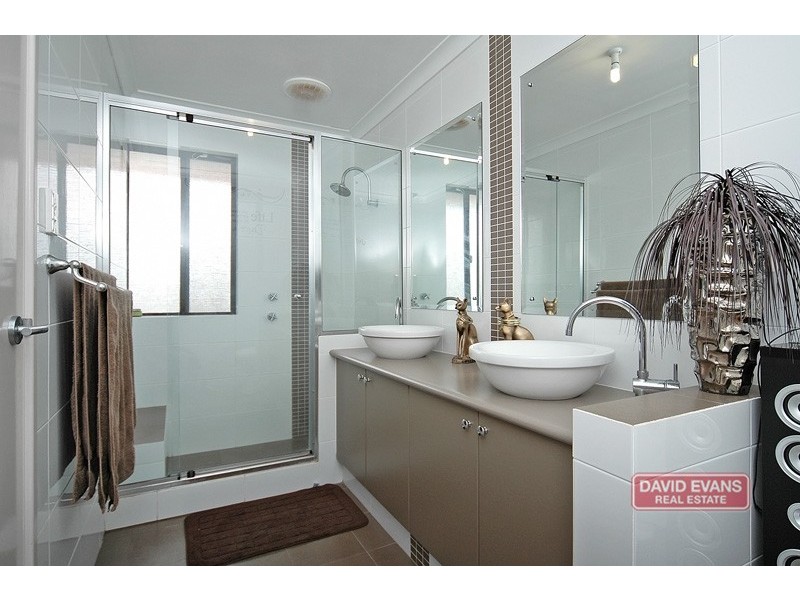 41 Gungurru Ave, Hocking WA 6065