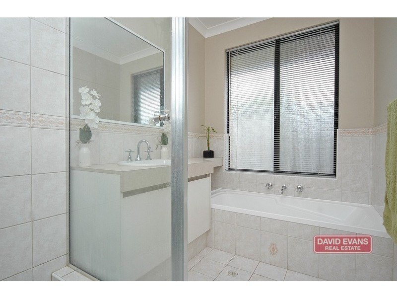 41 Gungurru Ave, Hocking WA 6065