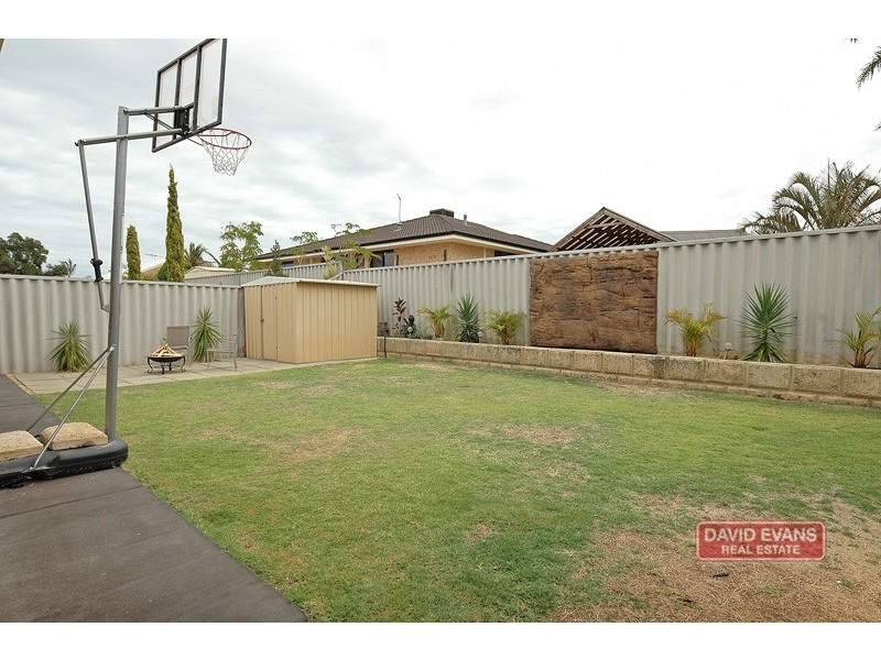 41 Gungurru Ave, Hocking WA 6065