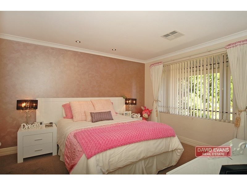15 Raffles Court, Currambine WA 6028