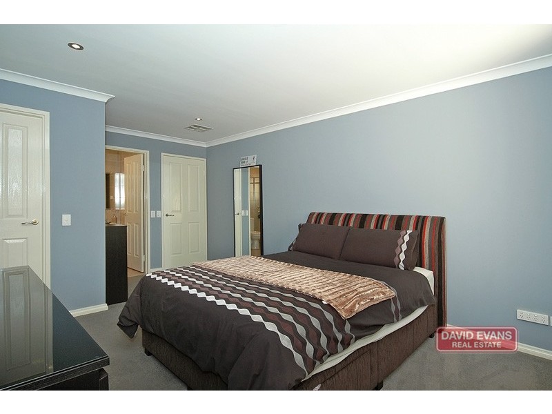15 Raffles Court, Currambine WA 6028