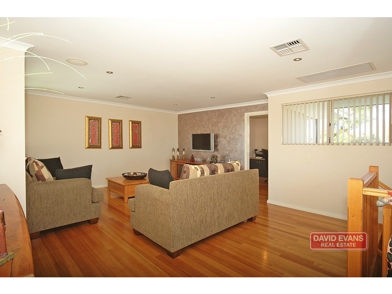 15 Raffles Court, Currambine WA 6028