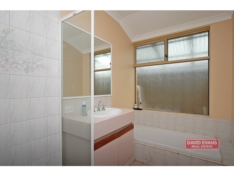 4 GARDA GROVE, Joondalup WA 6027