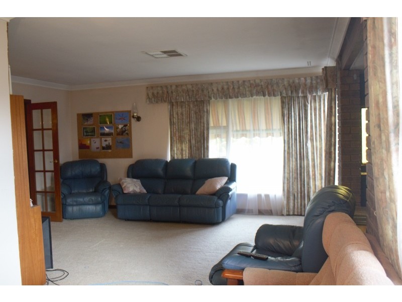 26 Winship Ave, Wanneroo WA 6065