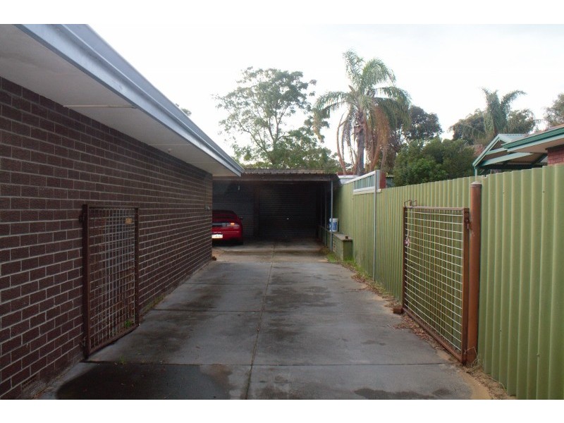 26 Winship Ave, Wanneroo WA 6065