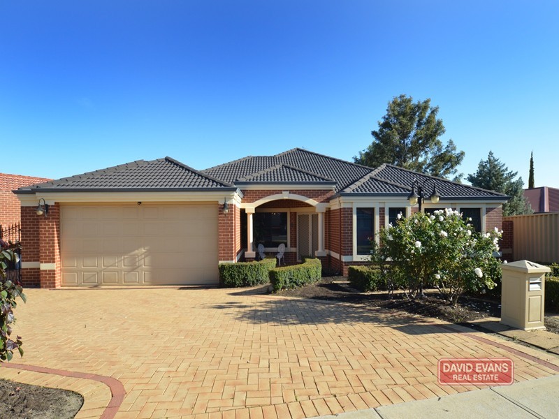 4 Roslin Road, Wanneroo WA 6065