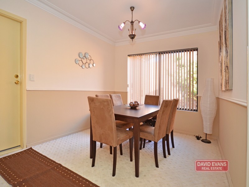 4 Roslin Road, Wanneroo WA 6065