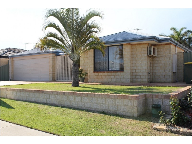 8 Sierra Nevada Ridge, Merriwa WA 6030