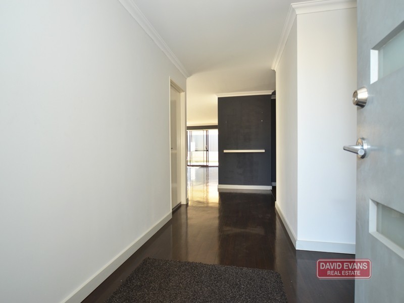 12 Jingana Road, Banksia Grove WA 6031