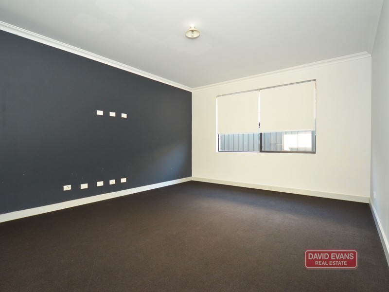 12 Jingana Road, Banksia Grove WA 6031