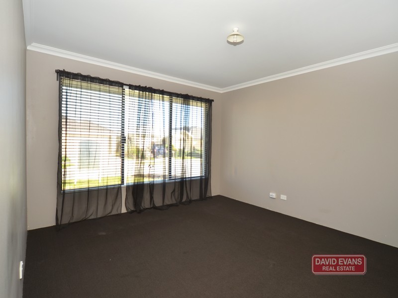 12 Jingana Road, Banksia Grove WA 6031