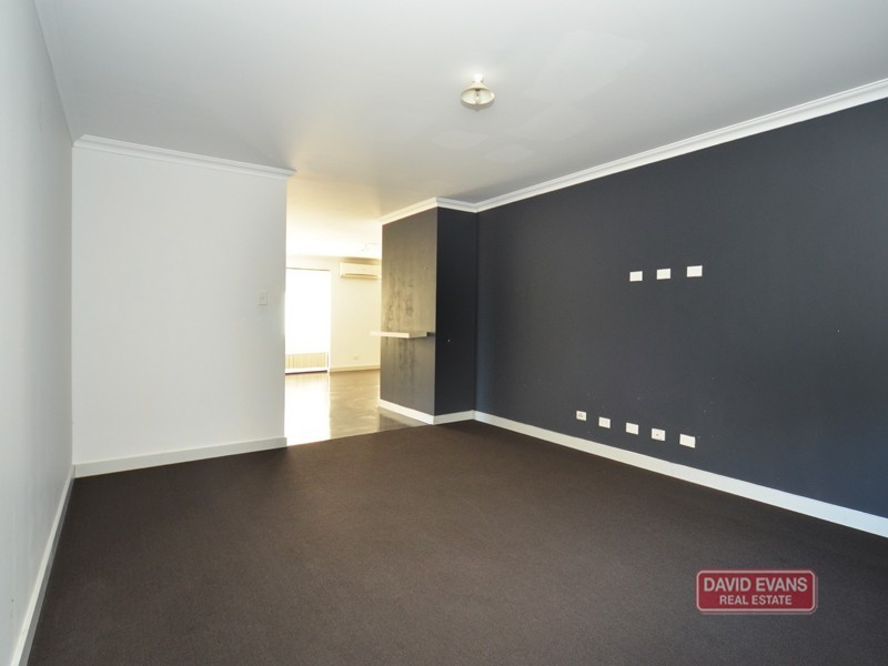 12 Jingana Road, Banksia Grove WA 6031