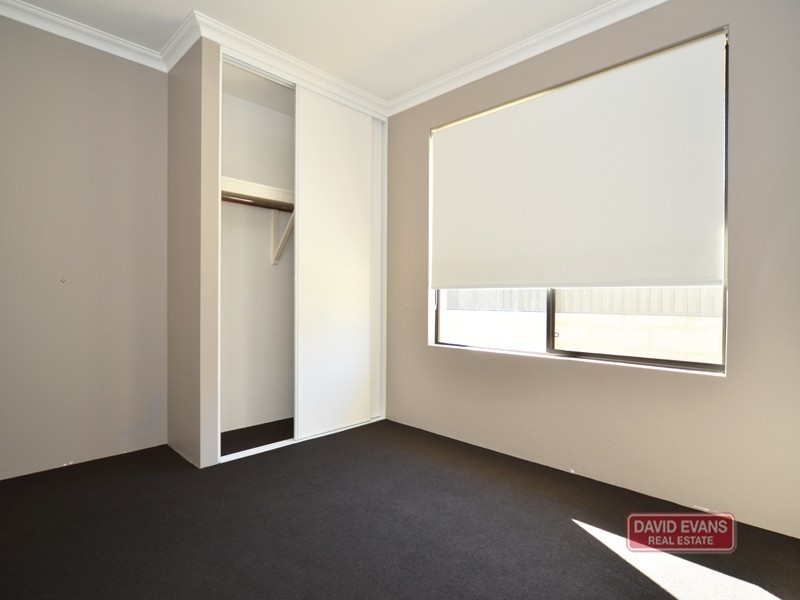 12 Jingana Road, Banksia Grove WA 6031