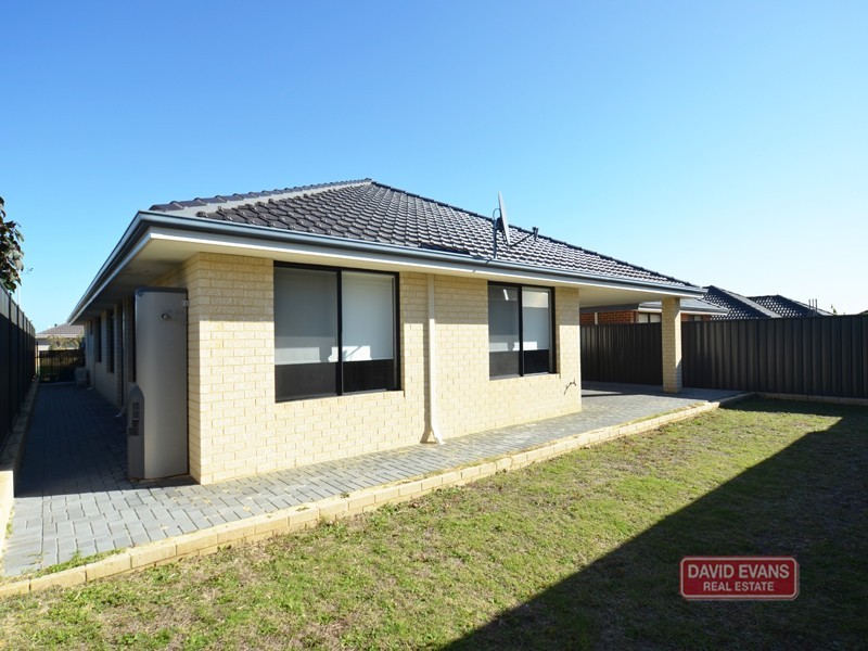 12 Jingana Road, Banksia Grove WA 6031