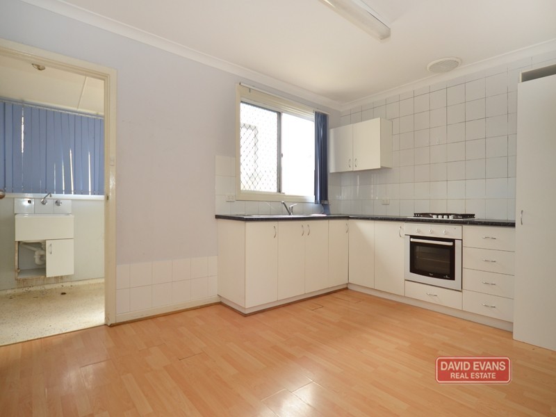 4a Hatfield Way, Girrawheen WA 6064