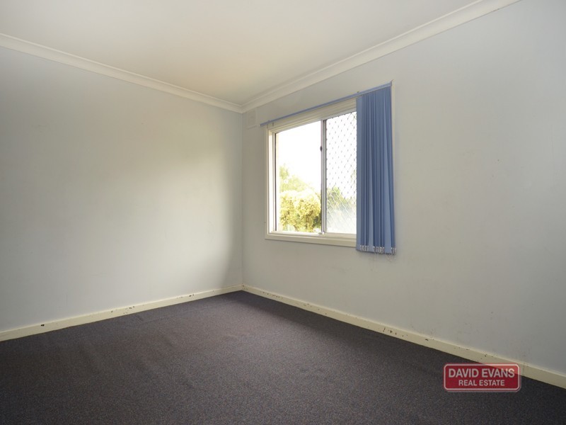 4a Hatfield Way, Girrawheen WA 6064