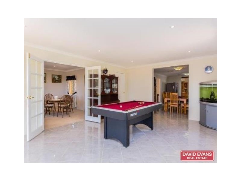 31 Gibbs Road, Nowergup WA 6032