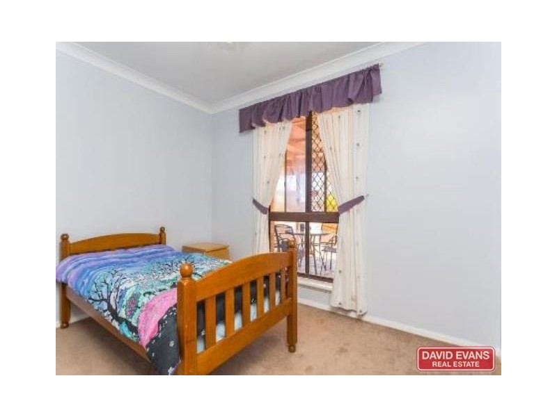 31 Gibbs Road, Nowergup WA 6032