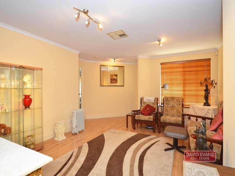 11 Eddington Road, Warwick WA 6024