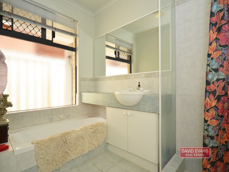 11 Eddington Road, Warwick WA 6024