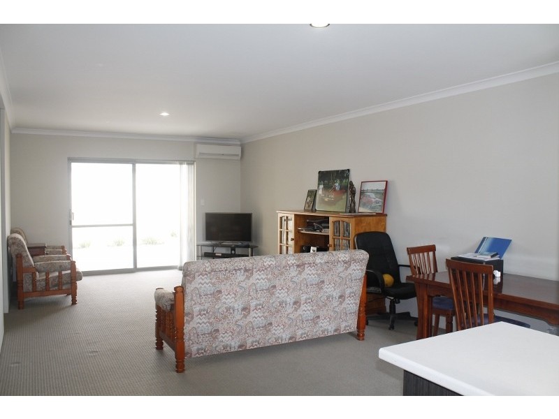 32 Delamere Ave, Currambine WA 6028