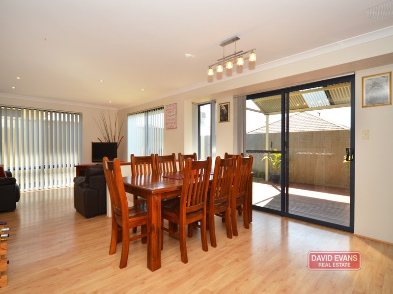 33 Cape Meares Cres, Butler WA 6036