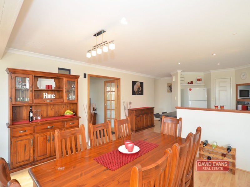 33 Cape Meares Cres, Butler WA 6036