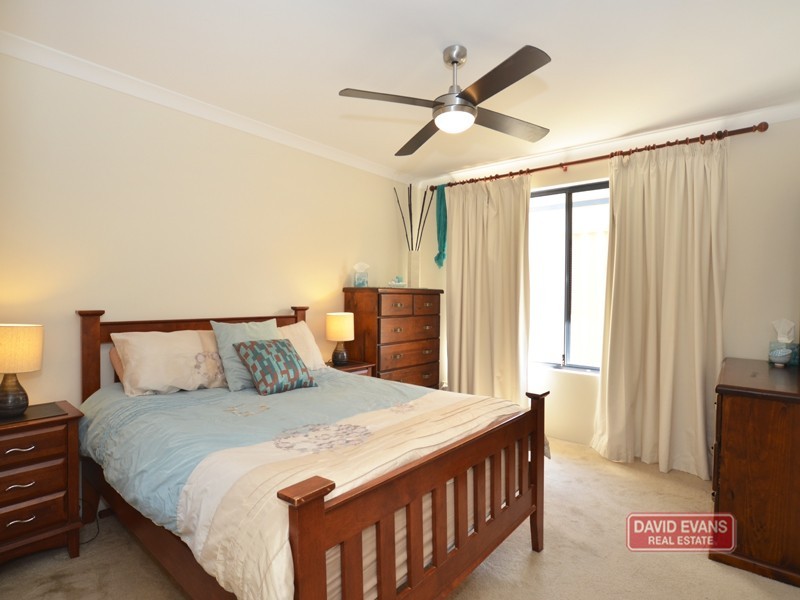 33 Cape Meares Cres, Butler WA 6036